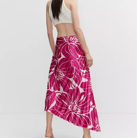 MANGO Women’s Satin Pleated Skirt - Picture 3 of 3
